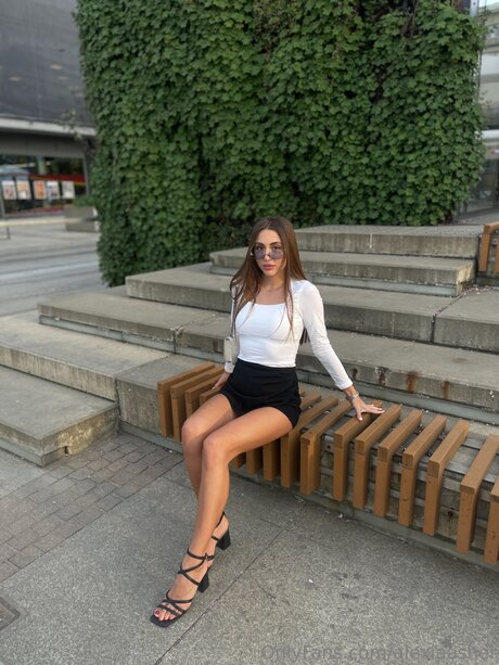 Alexiaasher model free photo