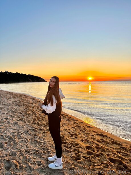 Grace Cutie erotic model pics