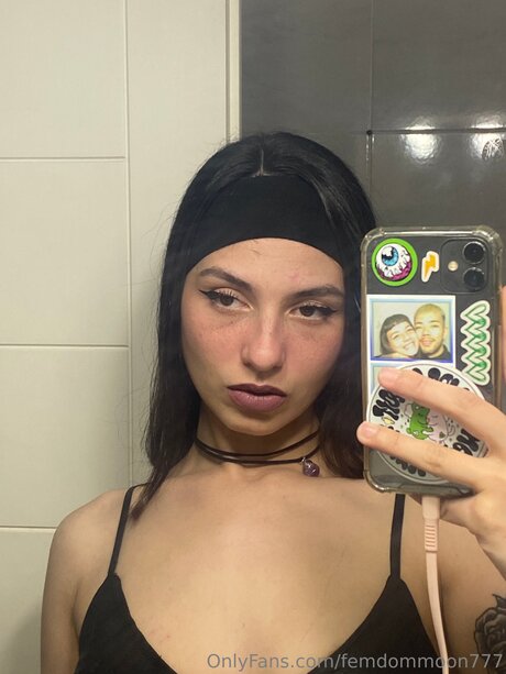 Baddieluna777 star adult pictures