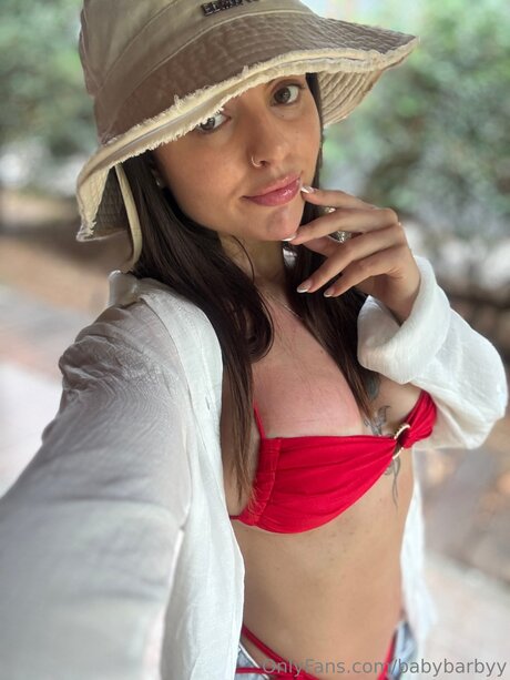 Babybarbyy model nude photo