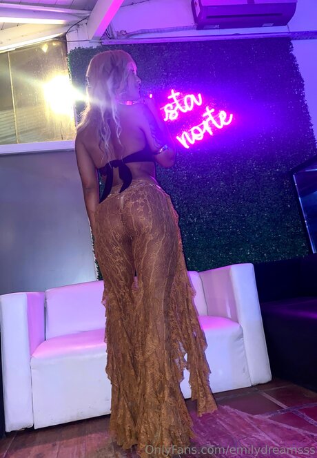 Emilydreamsss model xxx images