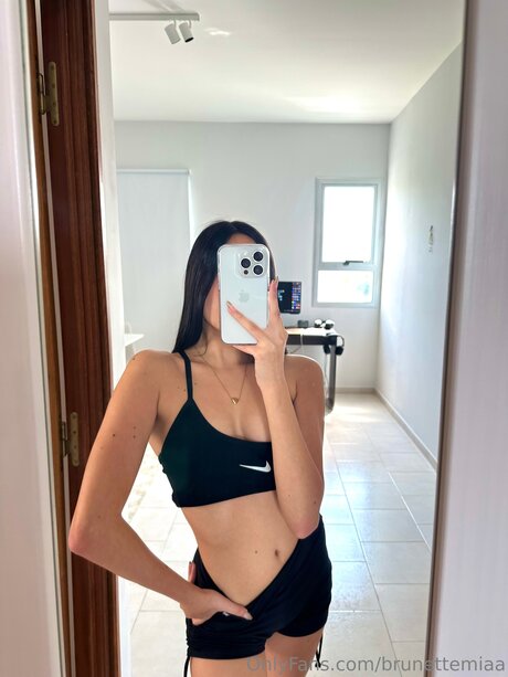 Brunettemiaa adult actress images