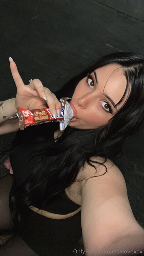 Elsalovexox star photos