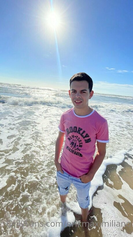 Erikmaximiliano star nudes photo