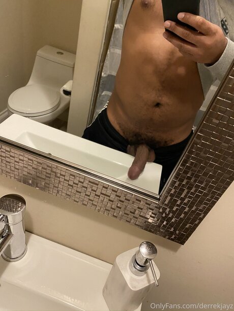 Derrekjayz nudes actress image