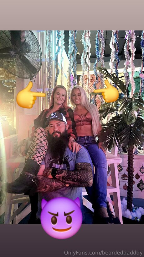 Beardeddadddy nudes model gallery