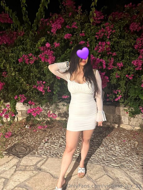 Victoria Lux 22 erotic model pictures