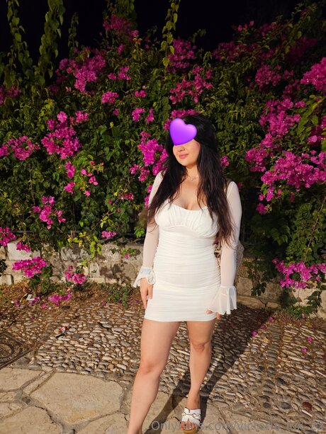 Victoria Lux 22 xxx model pictures