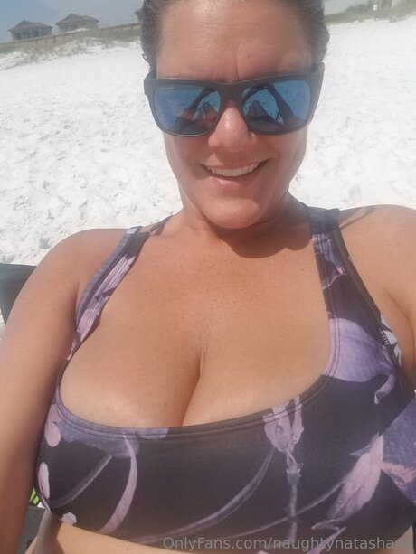 Naughtynatasha4u hot pornstar galleries