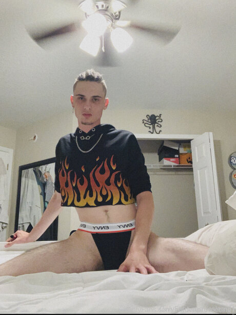 Goldenpromoting1 Quick photo