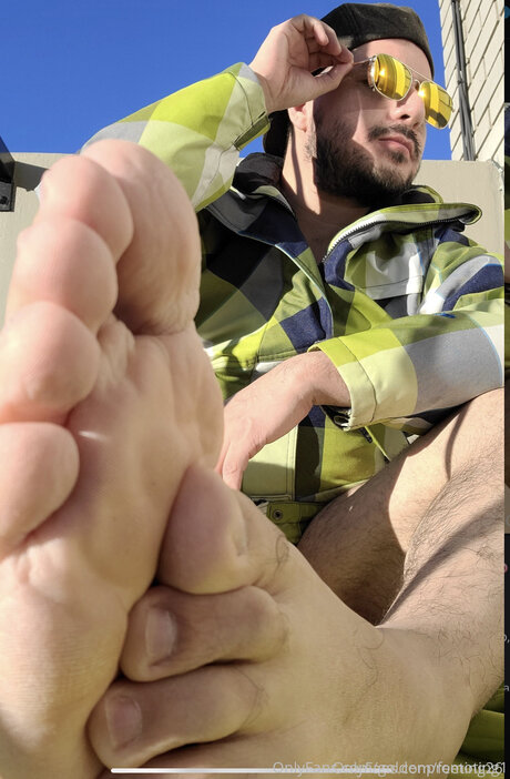 Goldenpromoting1 model erotic pics