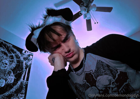 Demondogdyl free star img