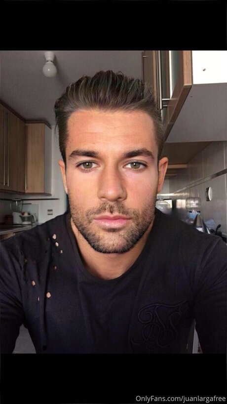 Juanlargafree free model picture