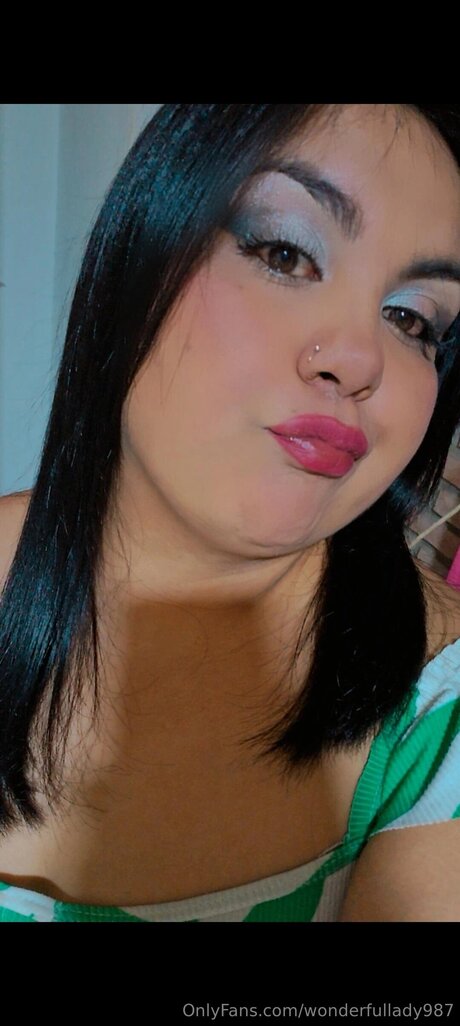Wonderfullady987 model exclusive photos