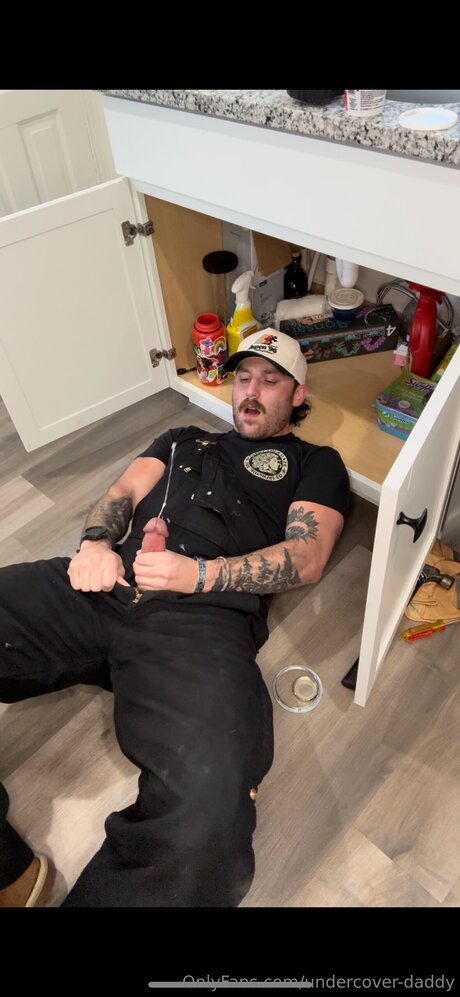 Undercover Daddy nude pornstar archive