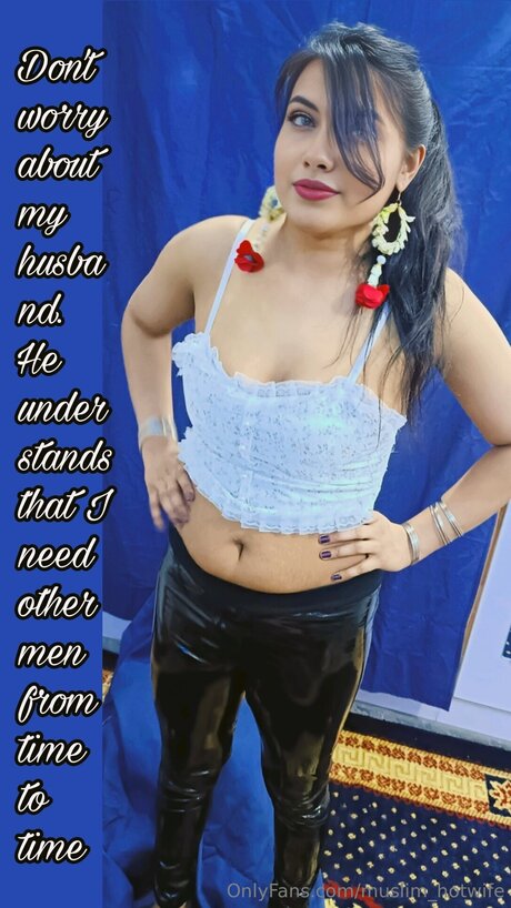 Muslim Hotwife hot star image