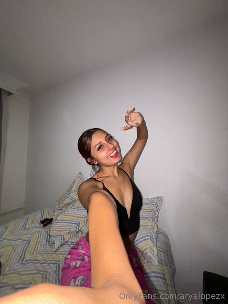 Aryalopezx free pornstar image