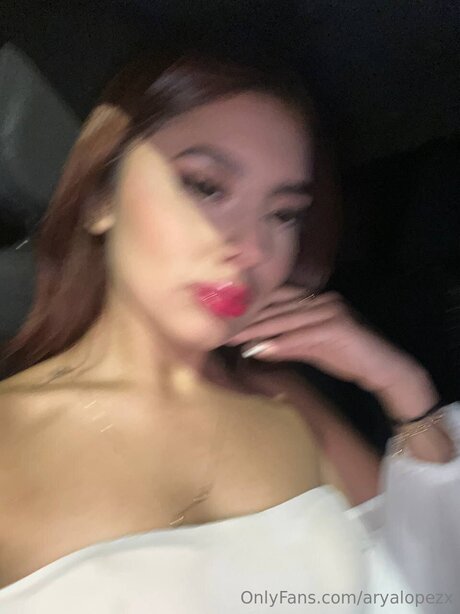 Aryalopezx model galleries