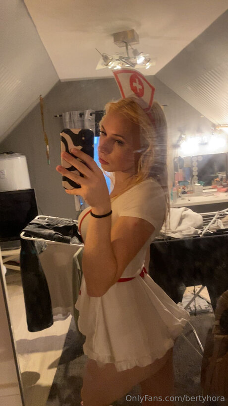 Bertyhora exclusive actress images