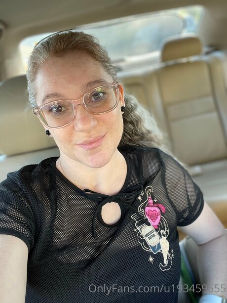 shemale handjob onlyfans free sexy photos