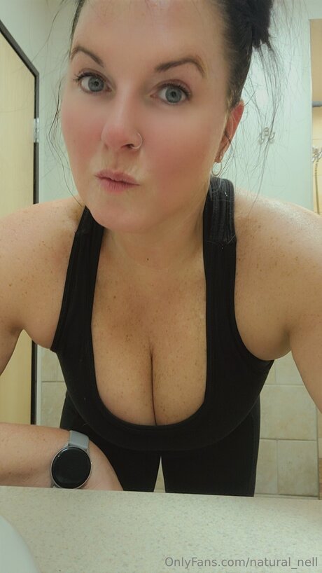 Natural Nell model hot photo