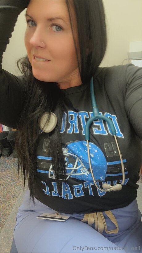 Natural Nell star nice picture