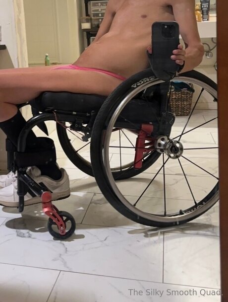 Silkysmoothquad exclusive model pic