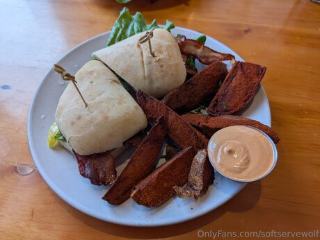 Softservewolf beautiful actress gallery