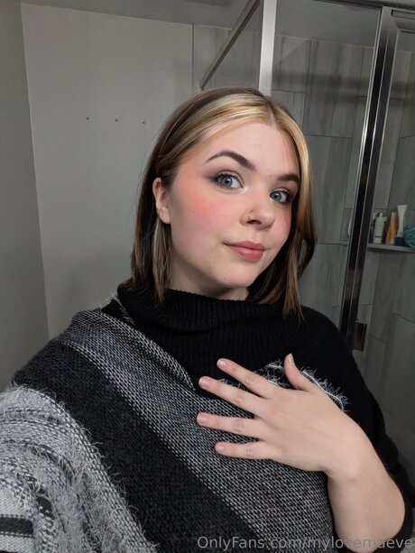 curvy teen onlyfans free nude gallery