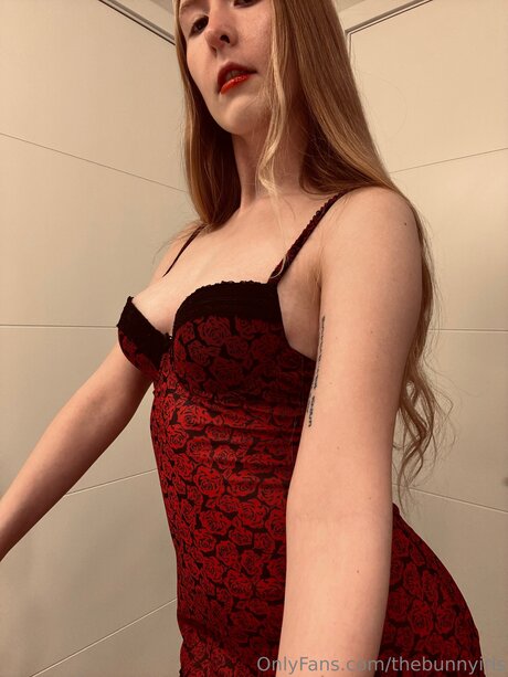 Thebunnyiris pornstar hd photo