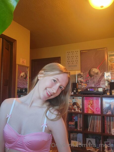 petite milf onlyfans sex galleries