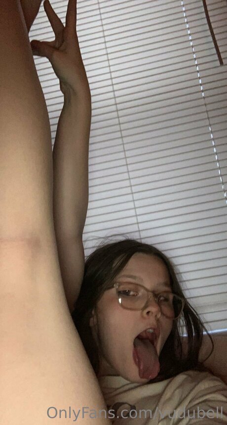 Vudubell pretty model gallery