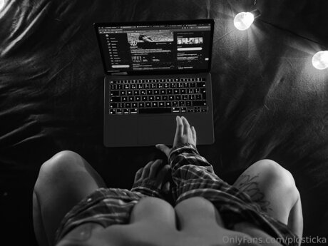 Plosticka porn model picture