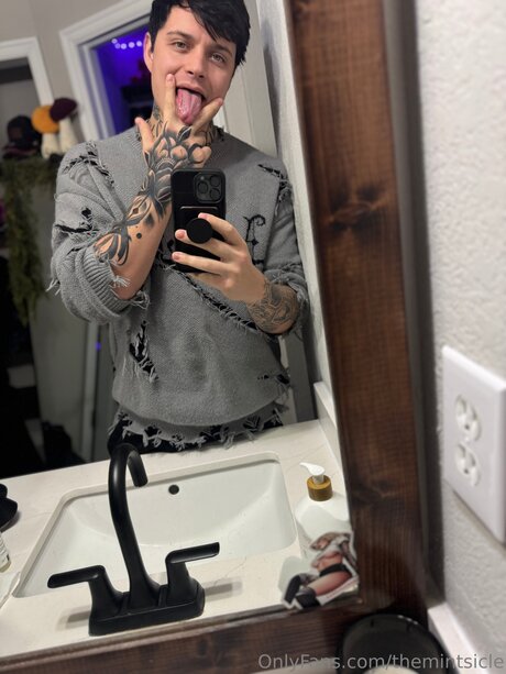 Themintsicle star porn pictures