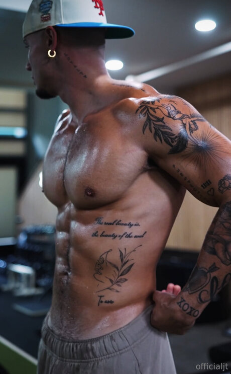 Officialjt naked model galleries