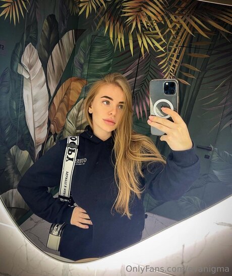 Evanigma Oftv perfect actress gallery