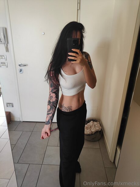 Xmecks nude pornstar photo