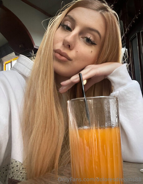 Doloresdreams88 pornstar hot pics