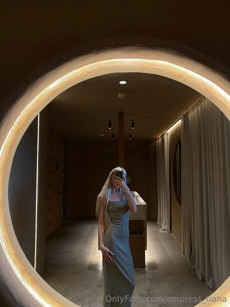 Empress Tiana top model pic