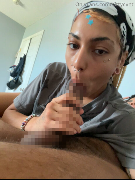 Kittycvnt exclusive model pic