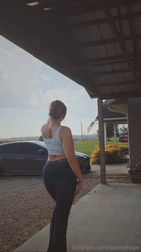 Bayleehope free model pictures