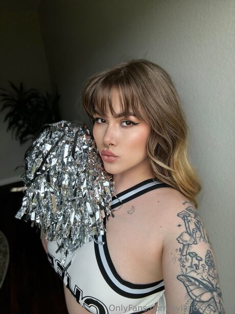 Kylie Free top actress picture