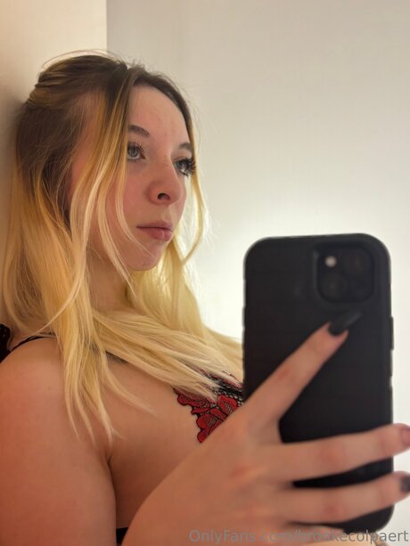 Brookecolpaert high quality actress picture