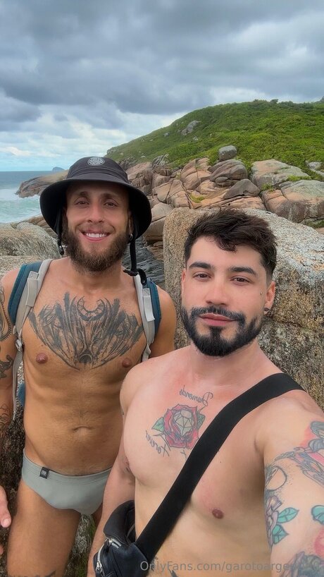 Oniduga model nude pic