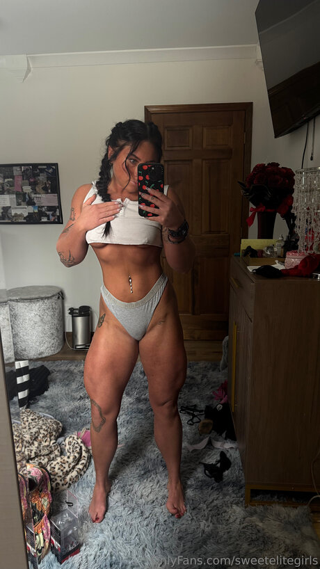 Sweetelitegirls pretty star gallery