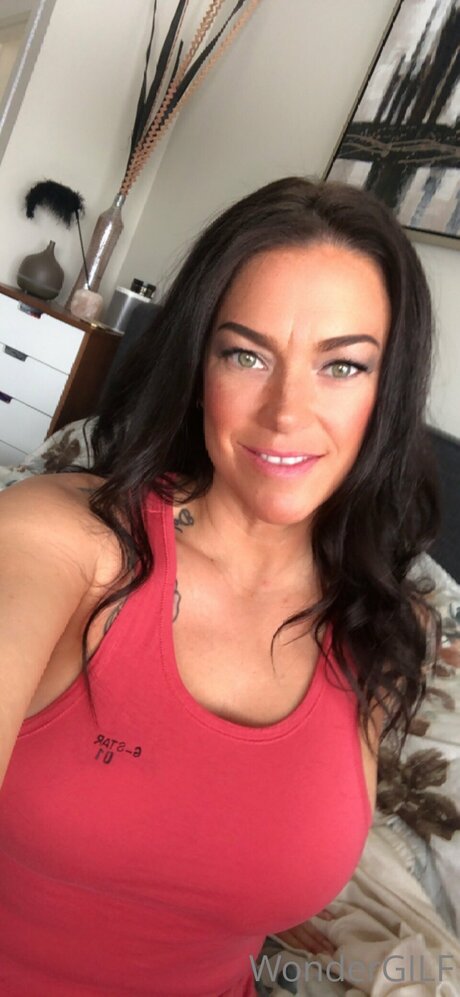 Wondergilf sexy star images