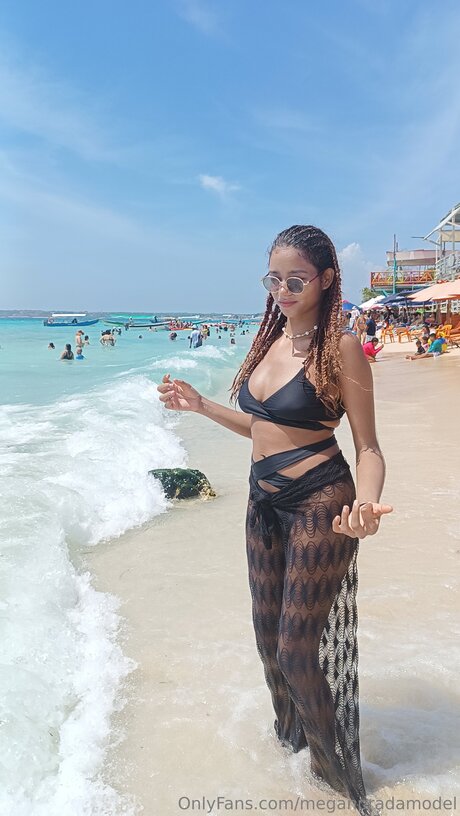 Meganpradamodel top star img