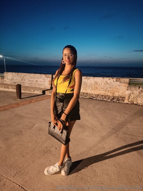 Meganpradamodel pornographic model photo