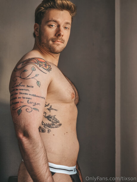 Tixson star erotic photos