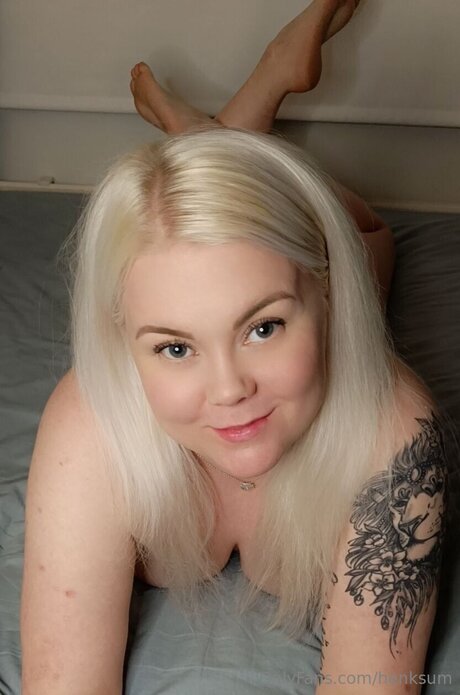 Henksum pornstar nice img